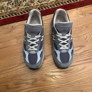 New Balance 992 Men's Sneakers - Blue and Gray